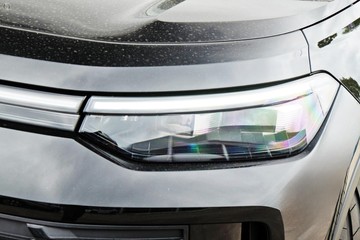 https://dvg-vehicle-assets.s3.amazonaws.com/214797/cf5dm394plgfdbop0524ku5ba.jpg