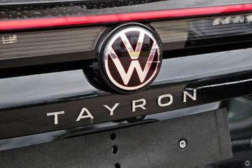 https://dvg-vehicle-assets.s3.amazonaws.com/214797/z8h4b056csoc6091allwuvv7a.jpg