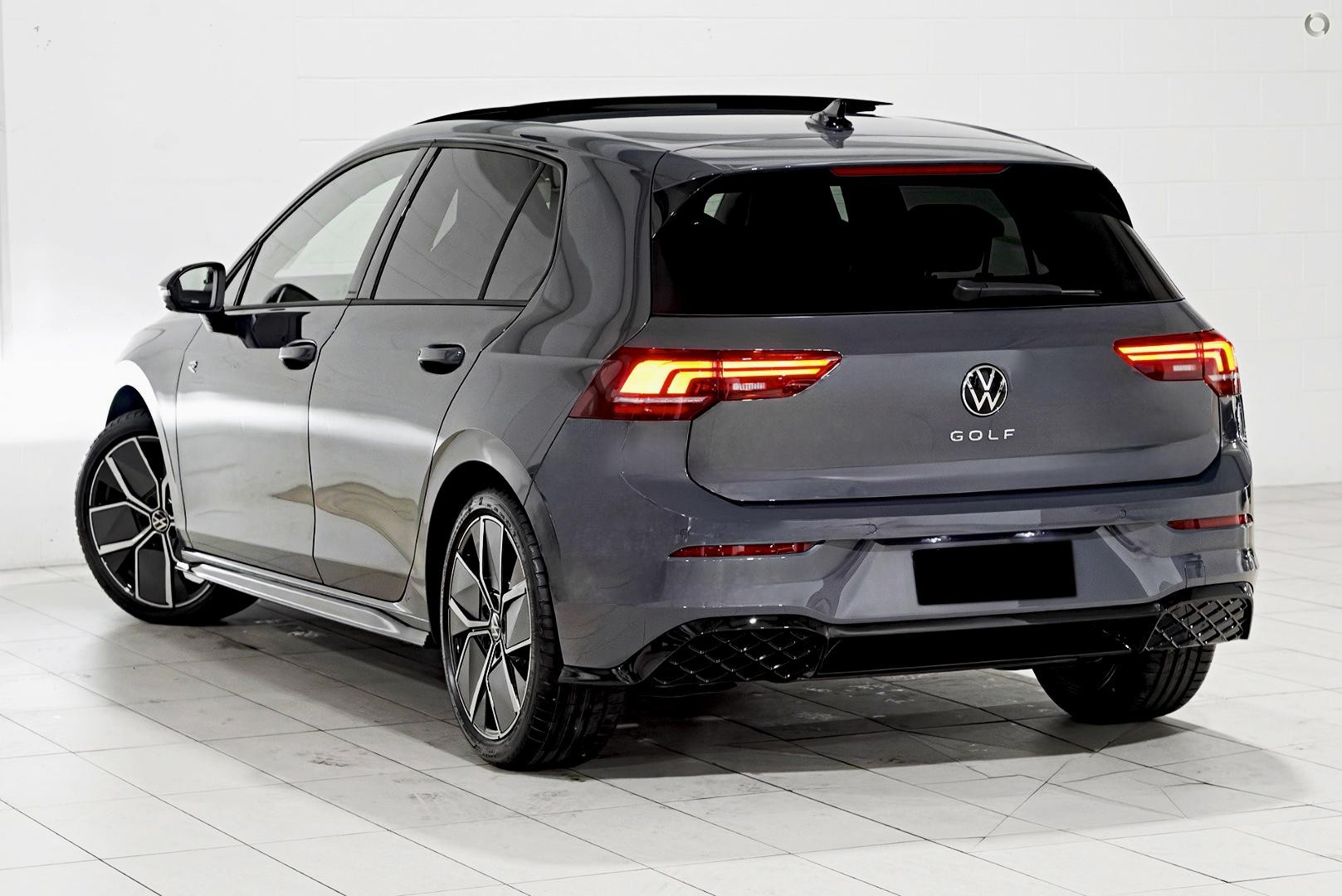 Volkswagen Golf image 4