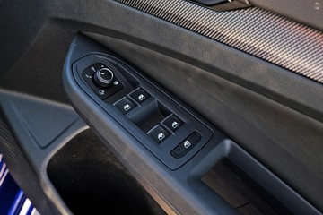 https://dvg-vehicle-assets.s3.amazonaws.com/216166/6qvq0h4txfbfreflctoyak1a6.jpg