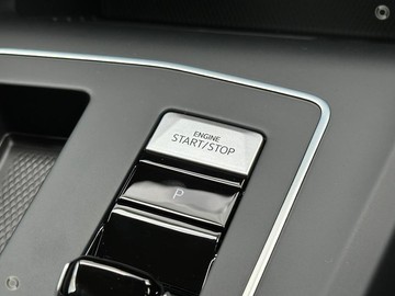 https://dvg-vehicle-assets.s3.amazonaws.com/216175/4v6mg8tw7dlpyh976451ypnea.jpg
