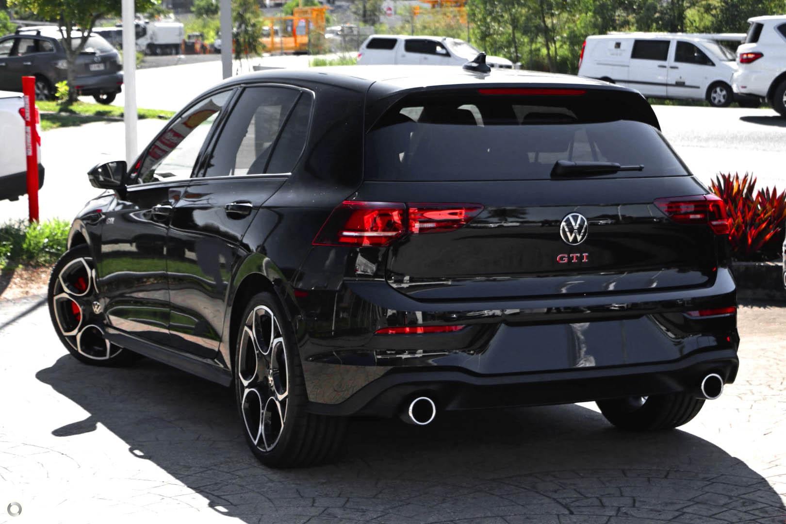 Volkswagen Golf image 4