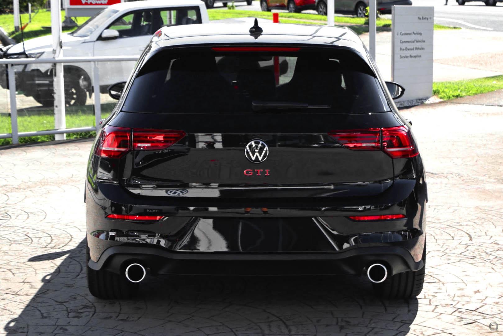 Volkswagen Golf image 3