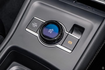 https://dvg-vehicle-assets.s3.amazonaws.com/217664/lxh77giubxmvtu7r54nvupjfd.jpg