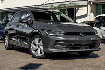 https://dvg-vehicle-assets.s3.amazonaws.com/218641/llcrsabj1djmznr5tvo3g316a.jpg