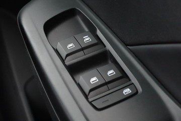 https://dvg-vehicle-assets.s3.amazonaws.com/232642/6z8dv31wpf989tnw1kr4onv5q.jpg