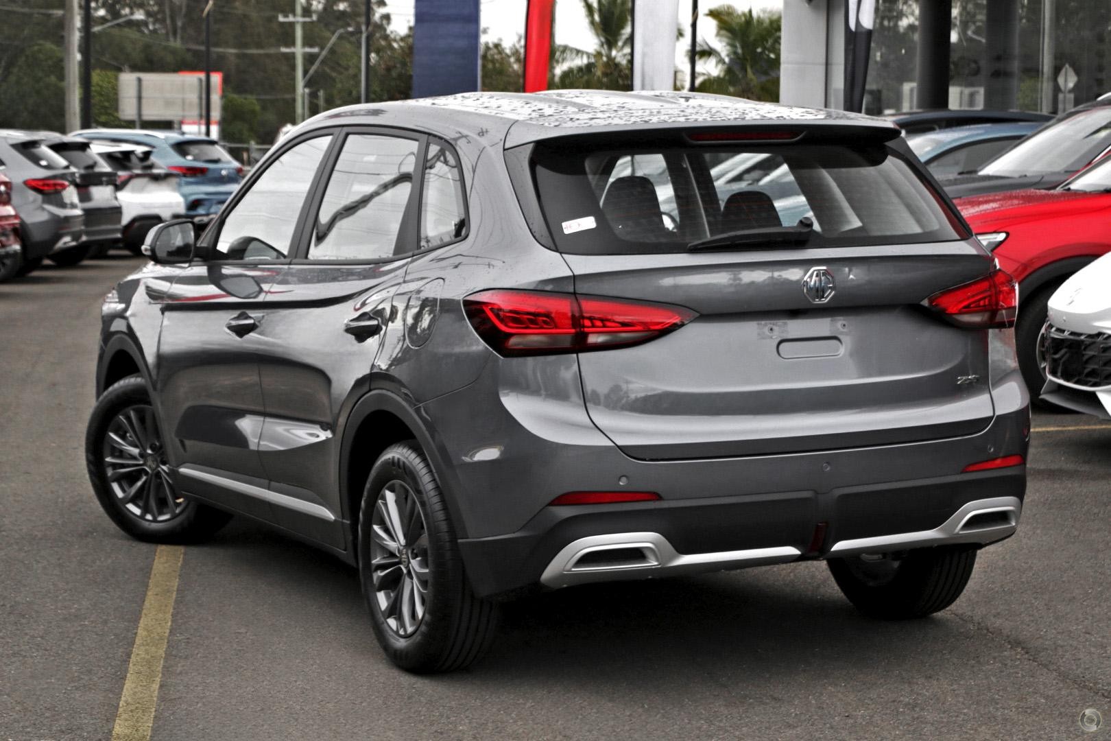 MG Zs image 4
