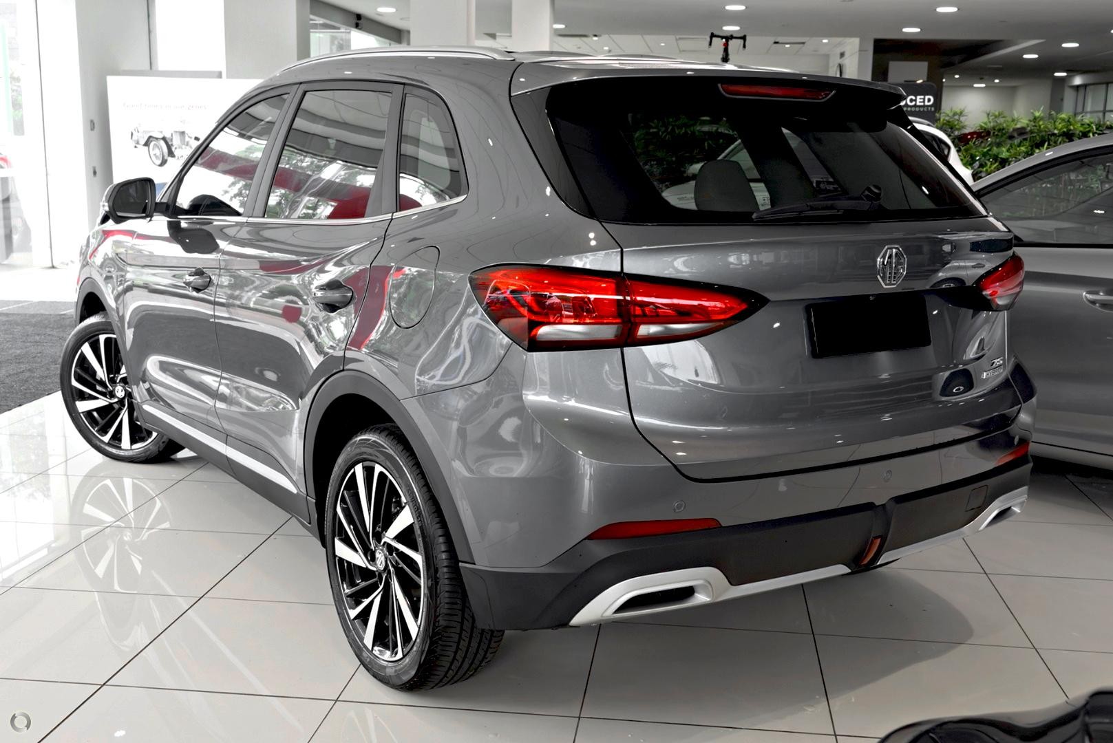 MG Zs image 4