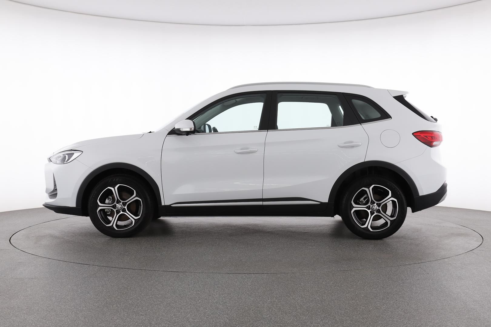 MG Zs image 3