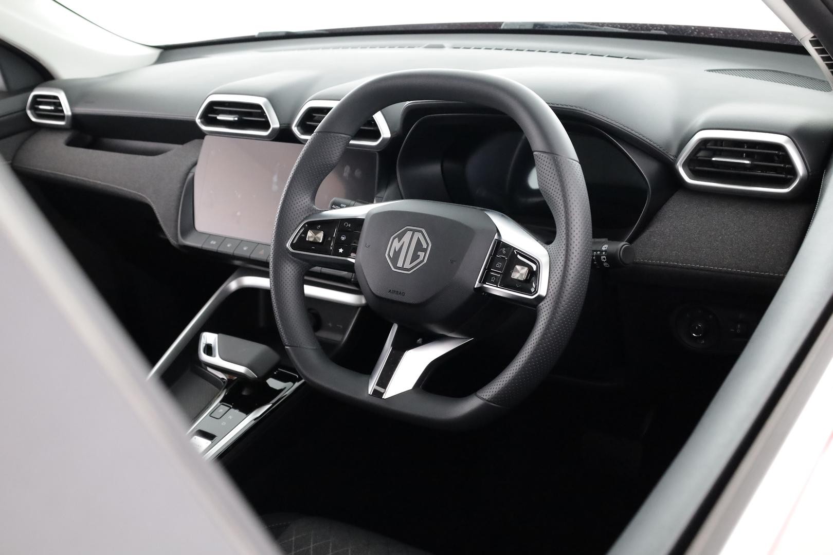 MG Zs image 4
