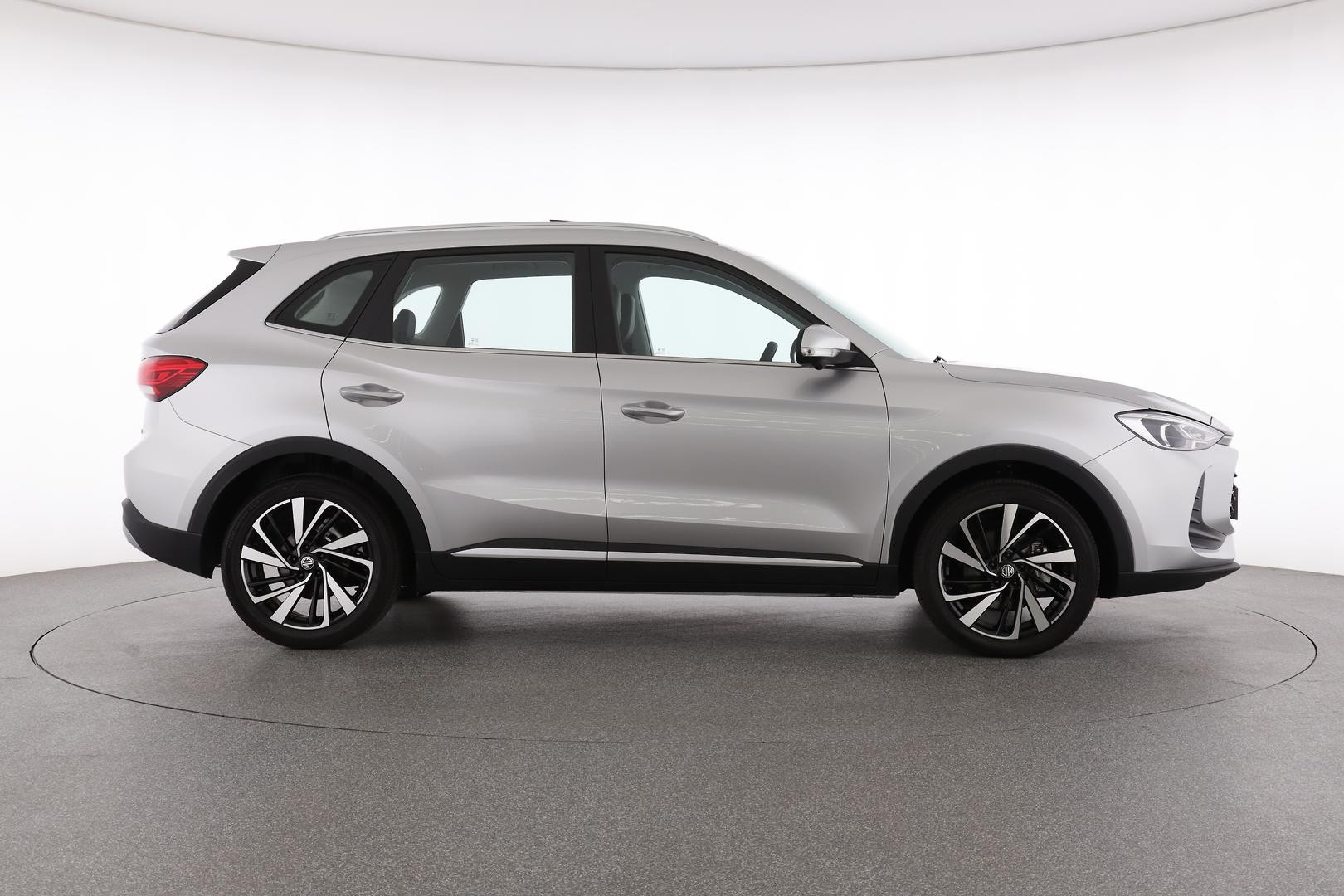 MG Zs image 2