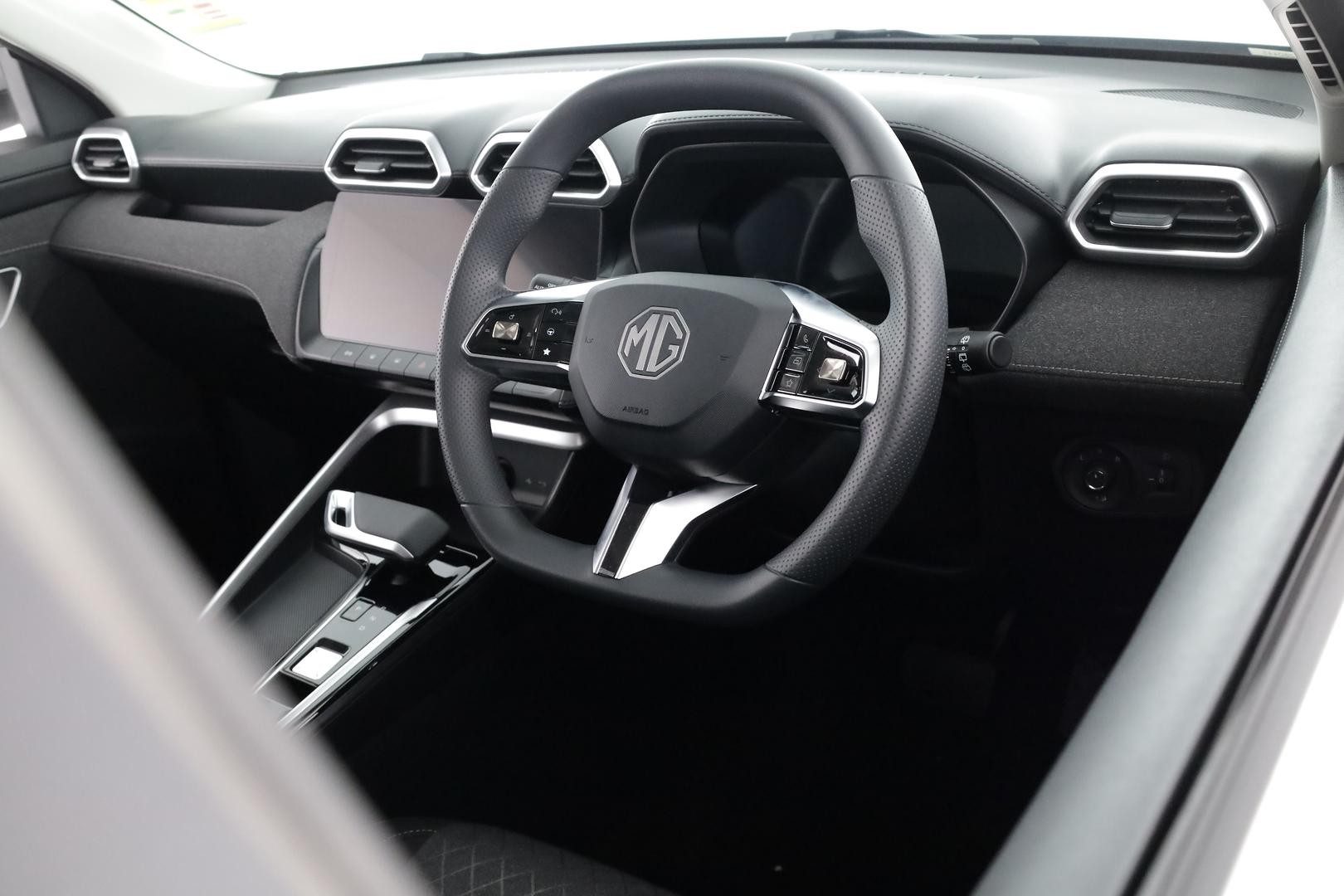 MG Zs image 4
