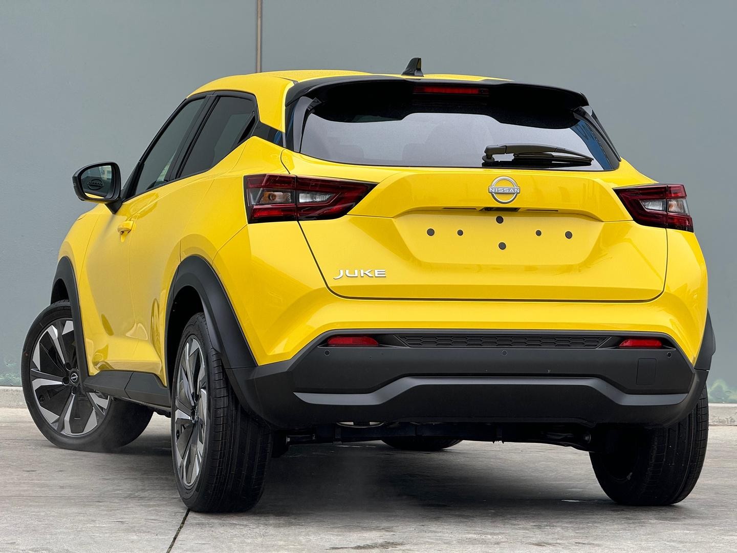 Nissan Juke image 3