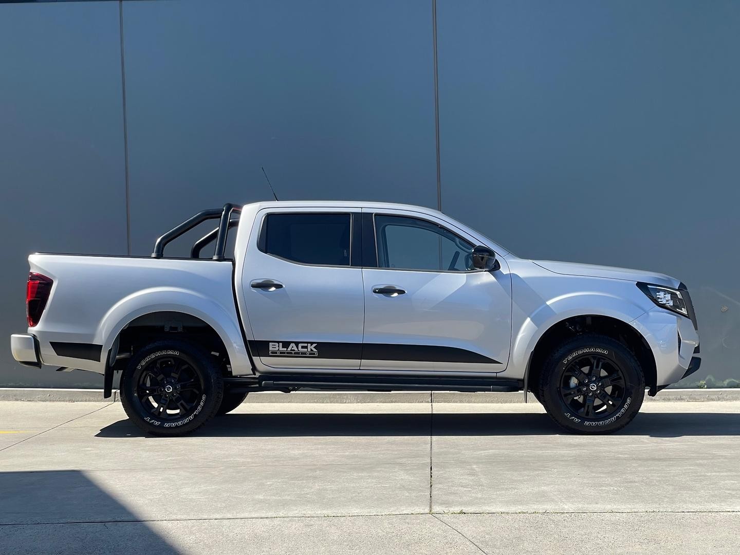 Nissan Navara image 2