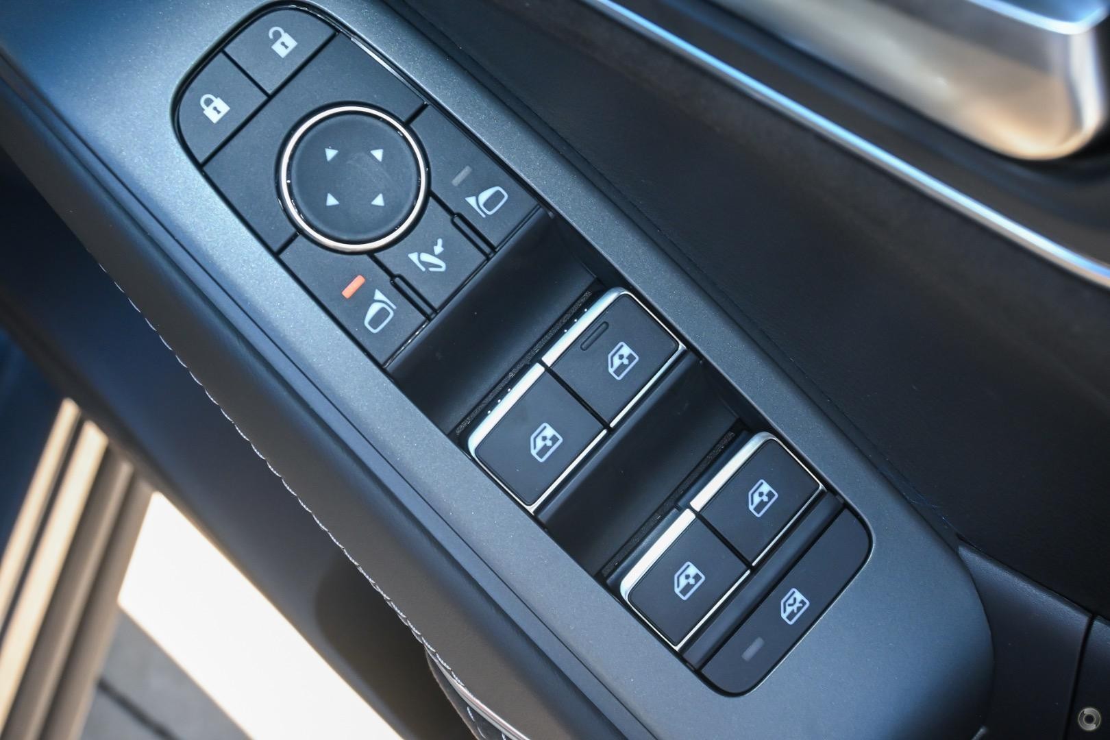 Nissan Qashqai image 1