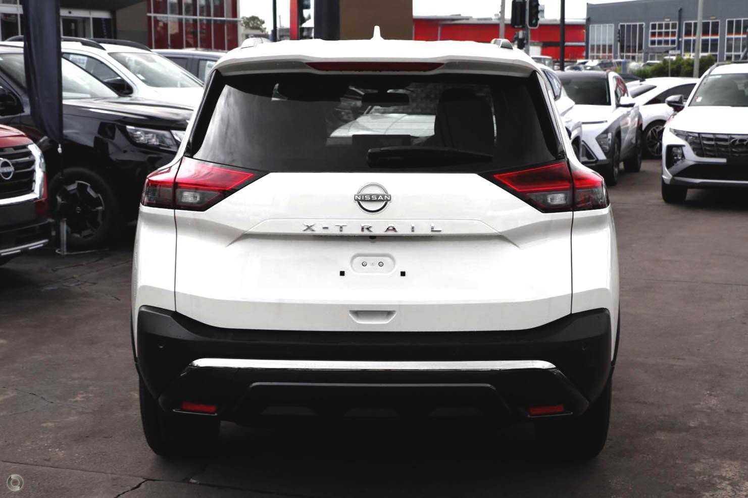 Nissan X-trail image 2