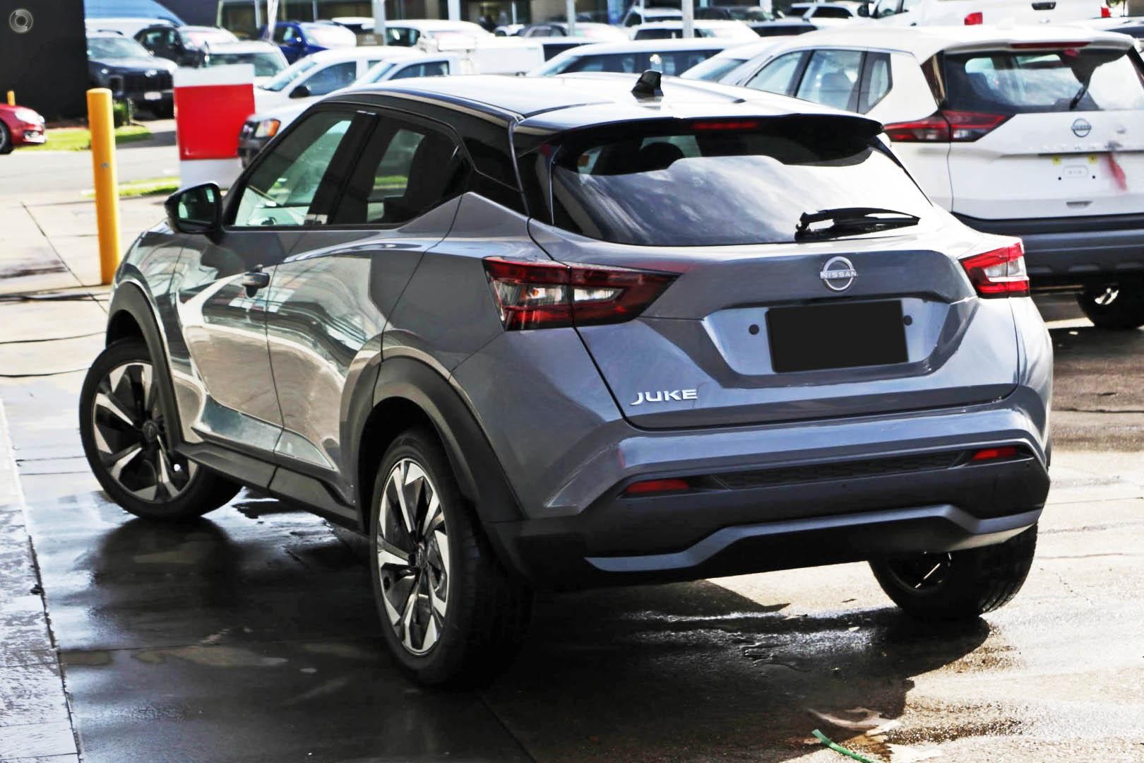 Nissan Juke image 4