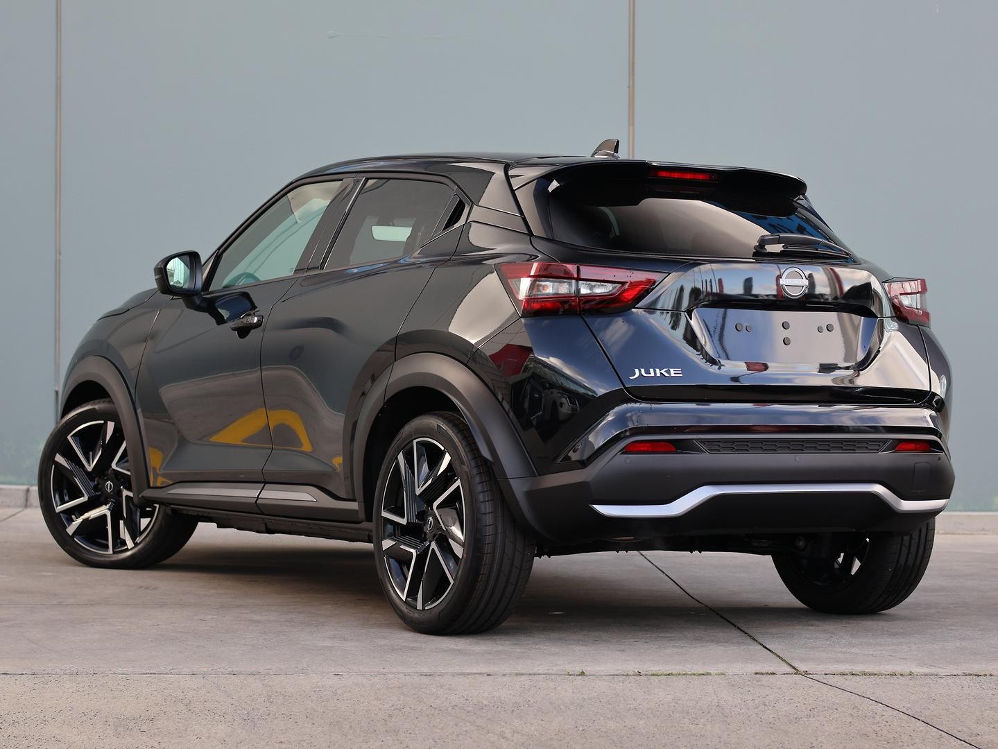 Nissan Juke image 3