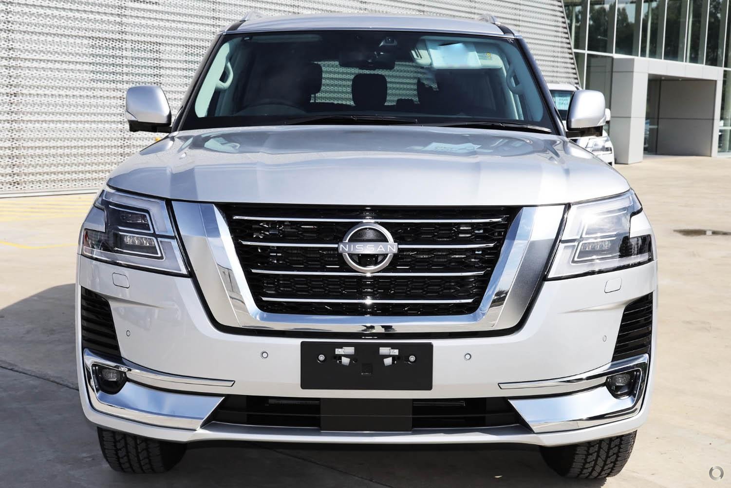 Nissan Patrol image 2