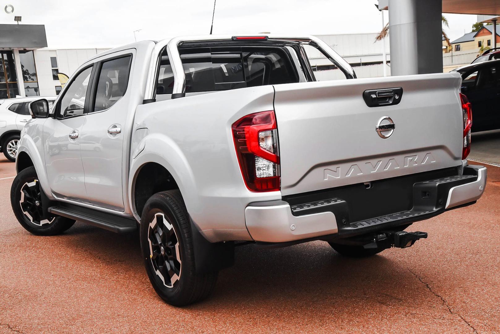 Nissan Navara image 4