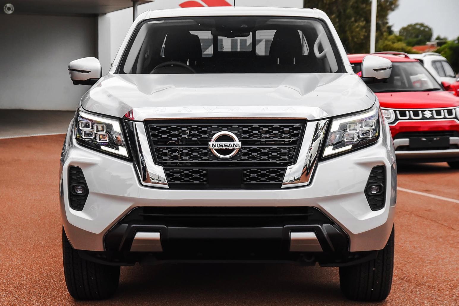 Nissan Navara image 2