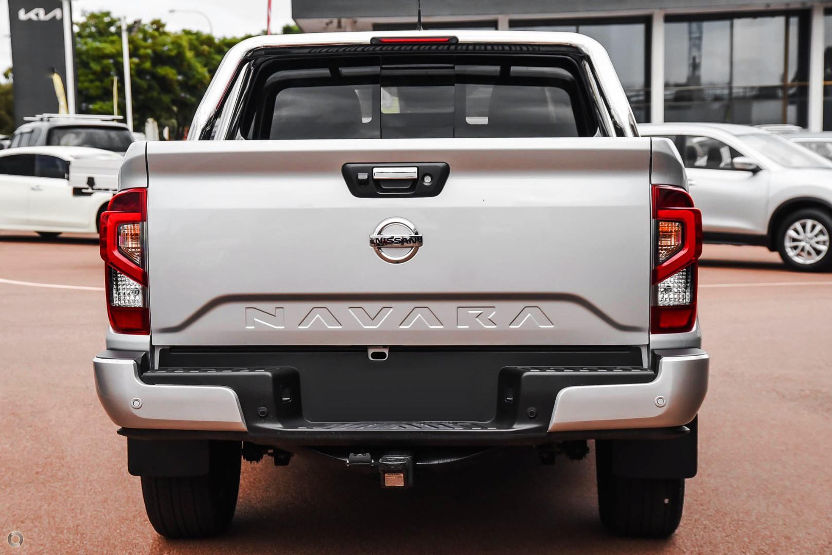 Nissan Navara image 3
