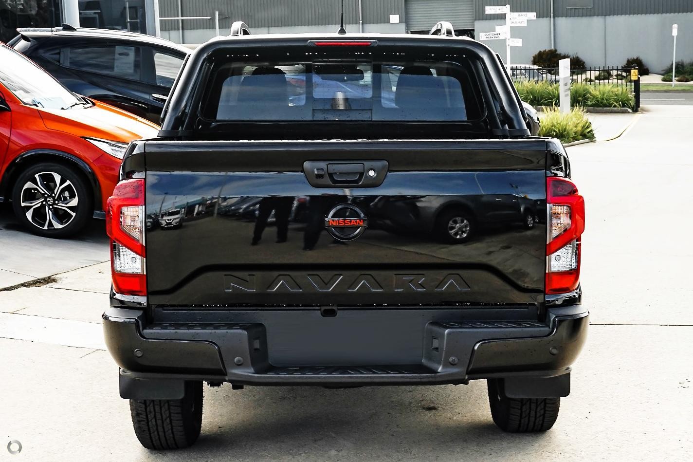 Nissan Navara image 4