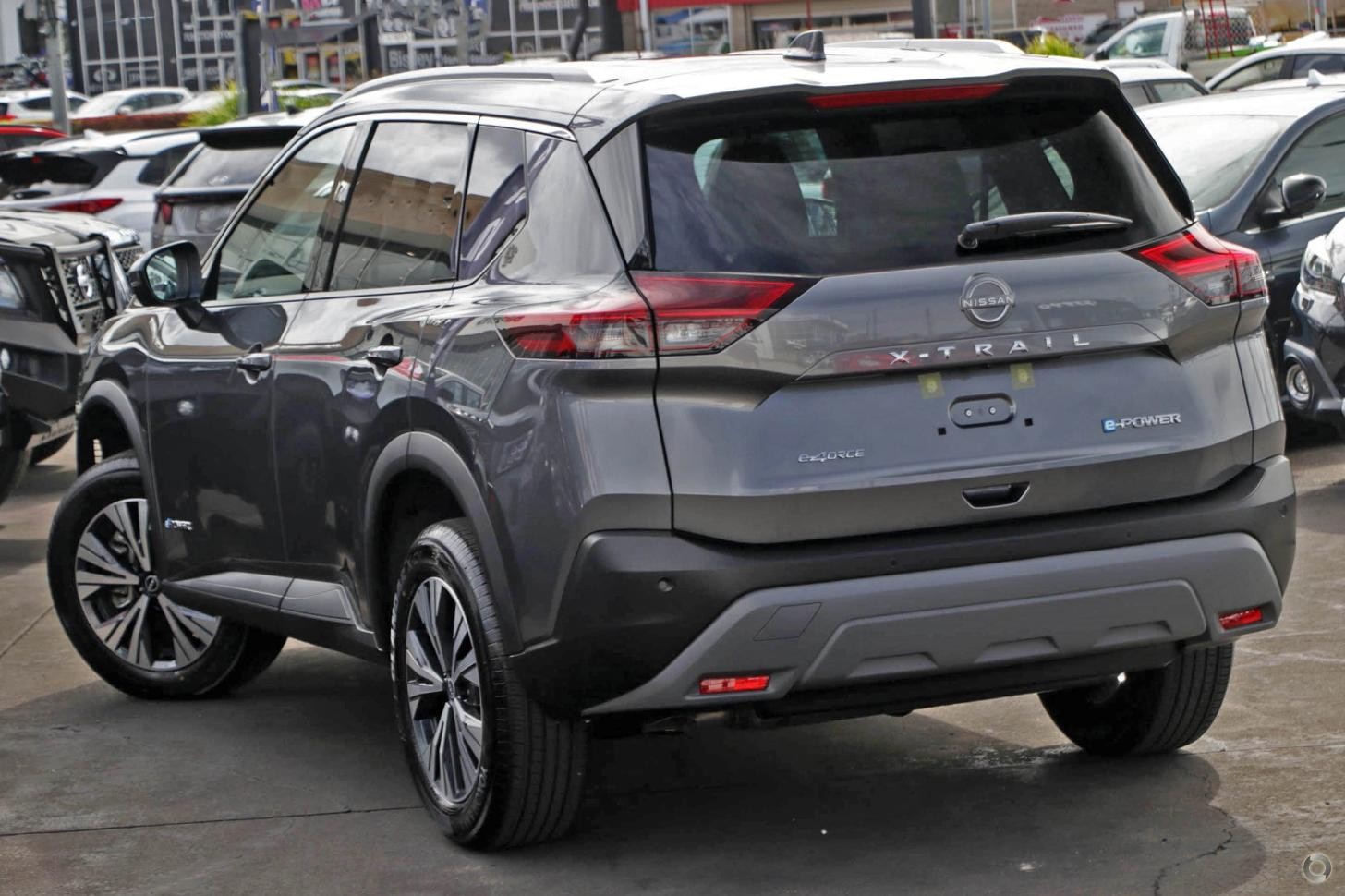 Nissan X-trail image 3