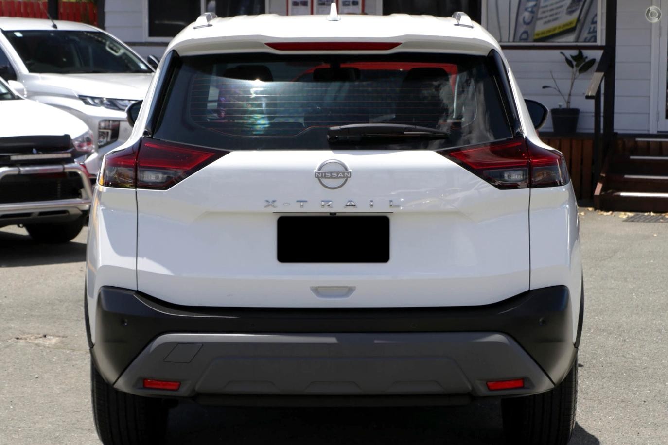 Nissan X-trail image 2