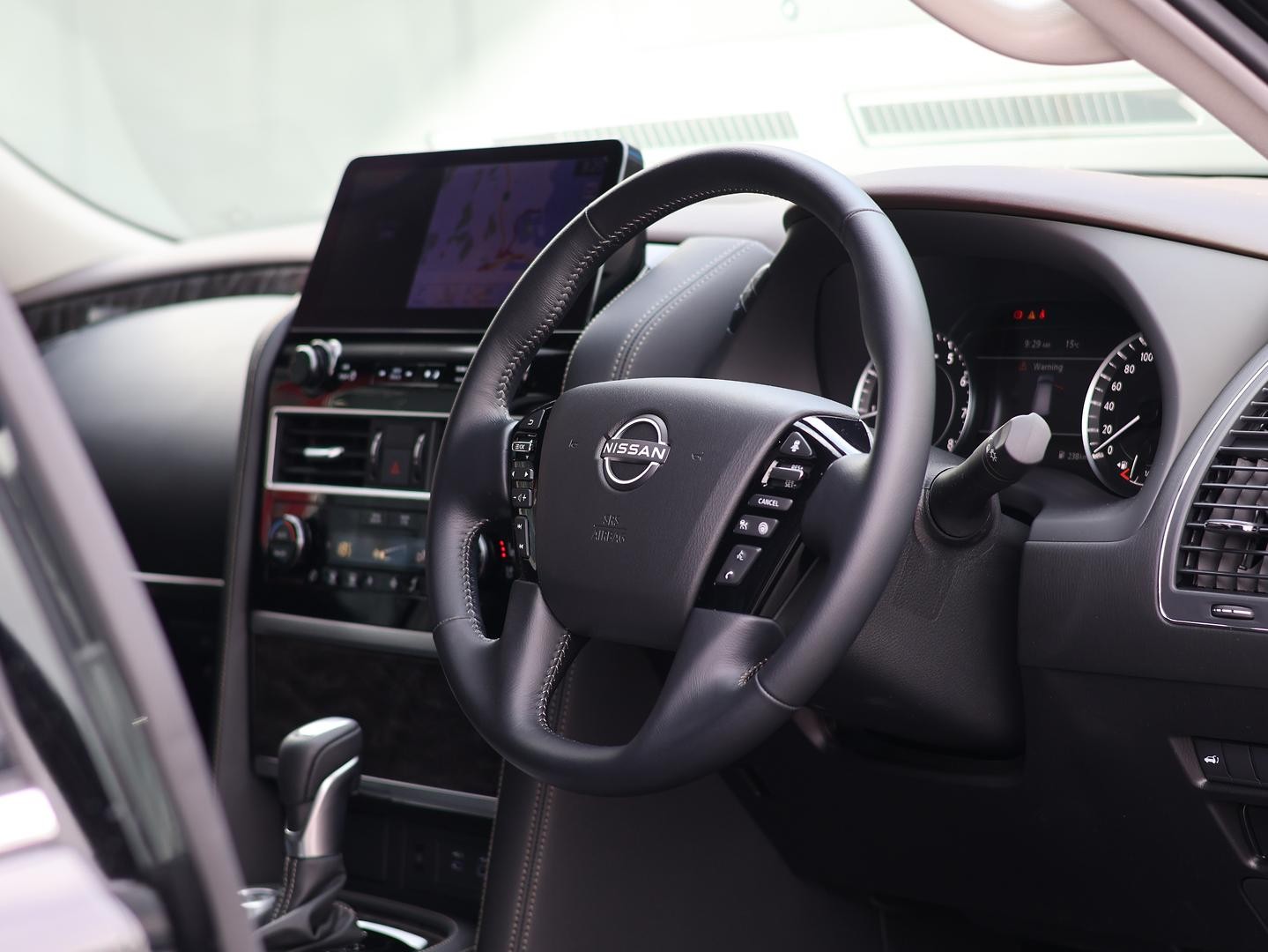 Nissan Patrol image 2