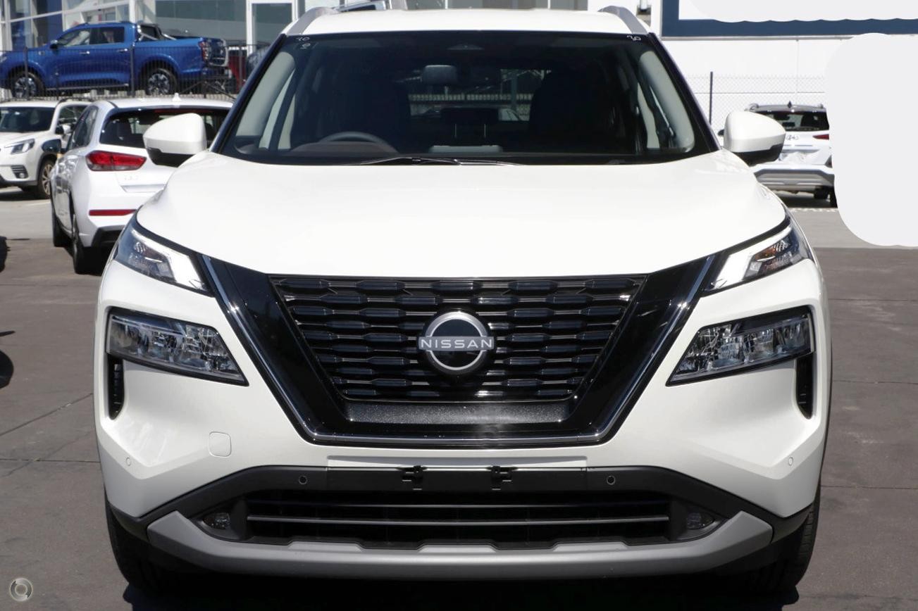 Nissan X-trail image 2