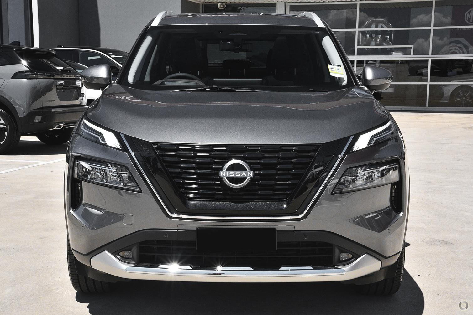 Nissan X-trail image 2