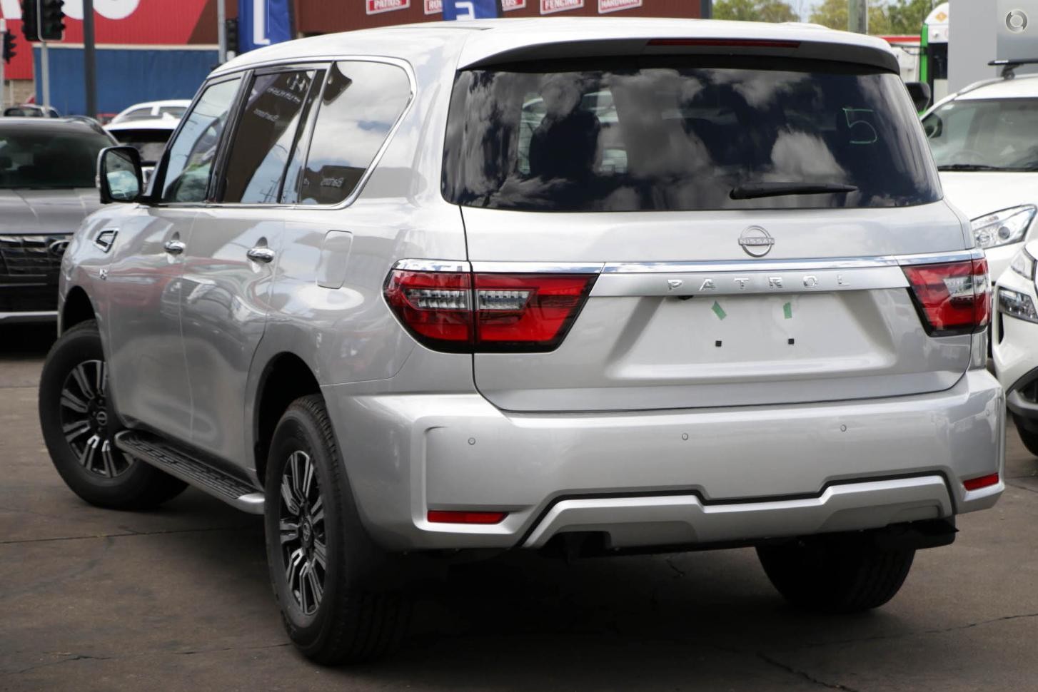 Nissan Patrol image 4