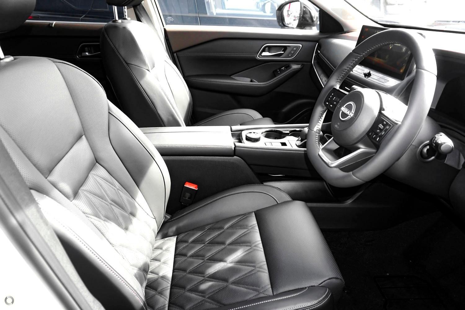Nissan X-trail image 4