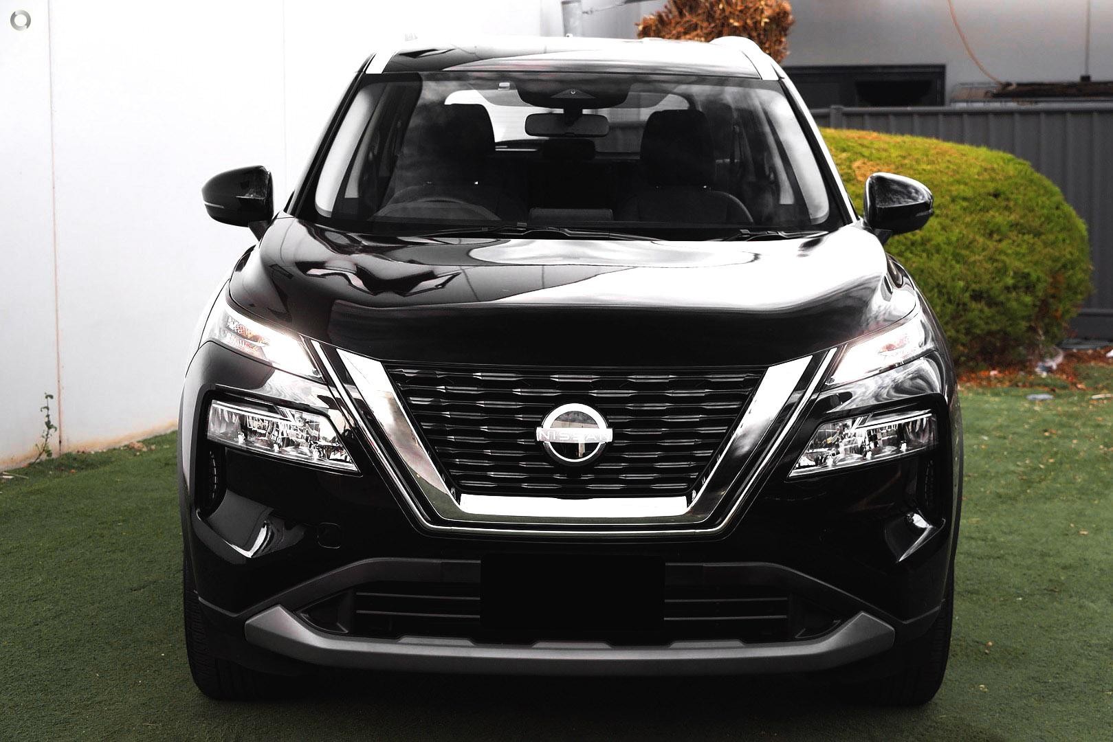 Nissan X-trail image 2