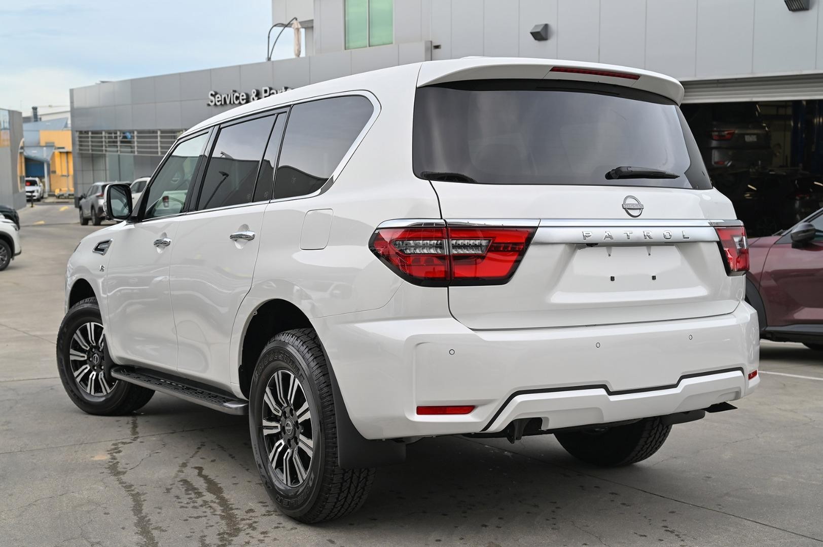 Nissan Patrol image 4