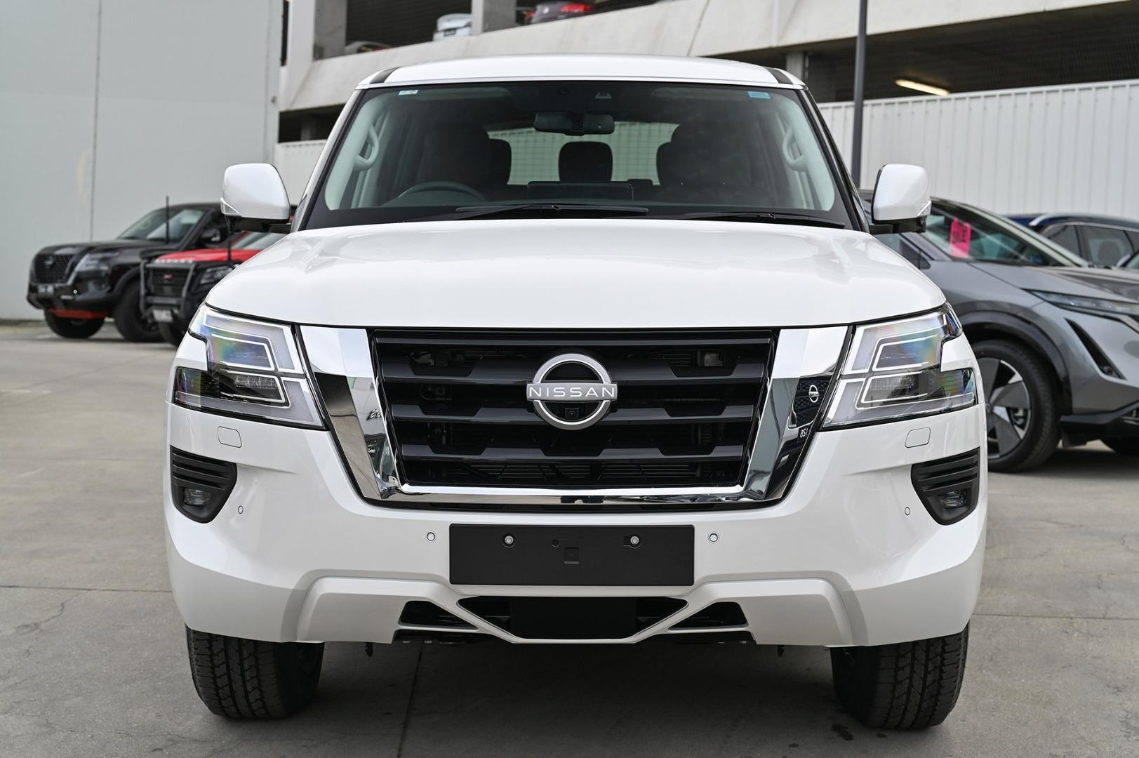 Nissan Patrol image 2