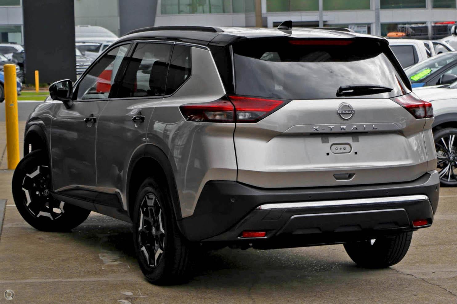 Nissan X-trail image 2