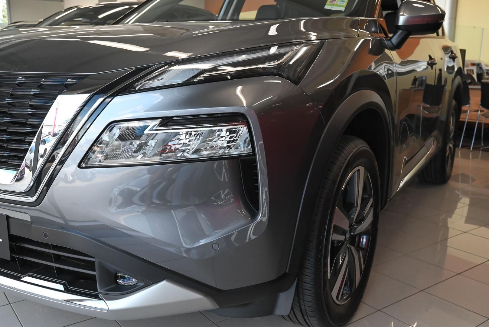Nissan X-trail image 2