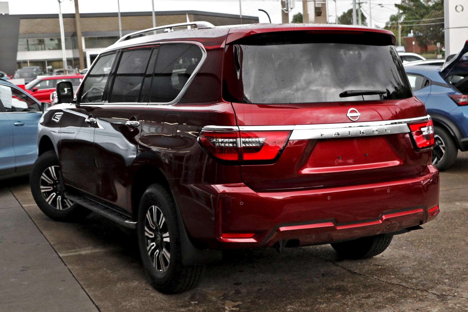 Nissan Patrol image 4