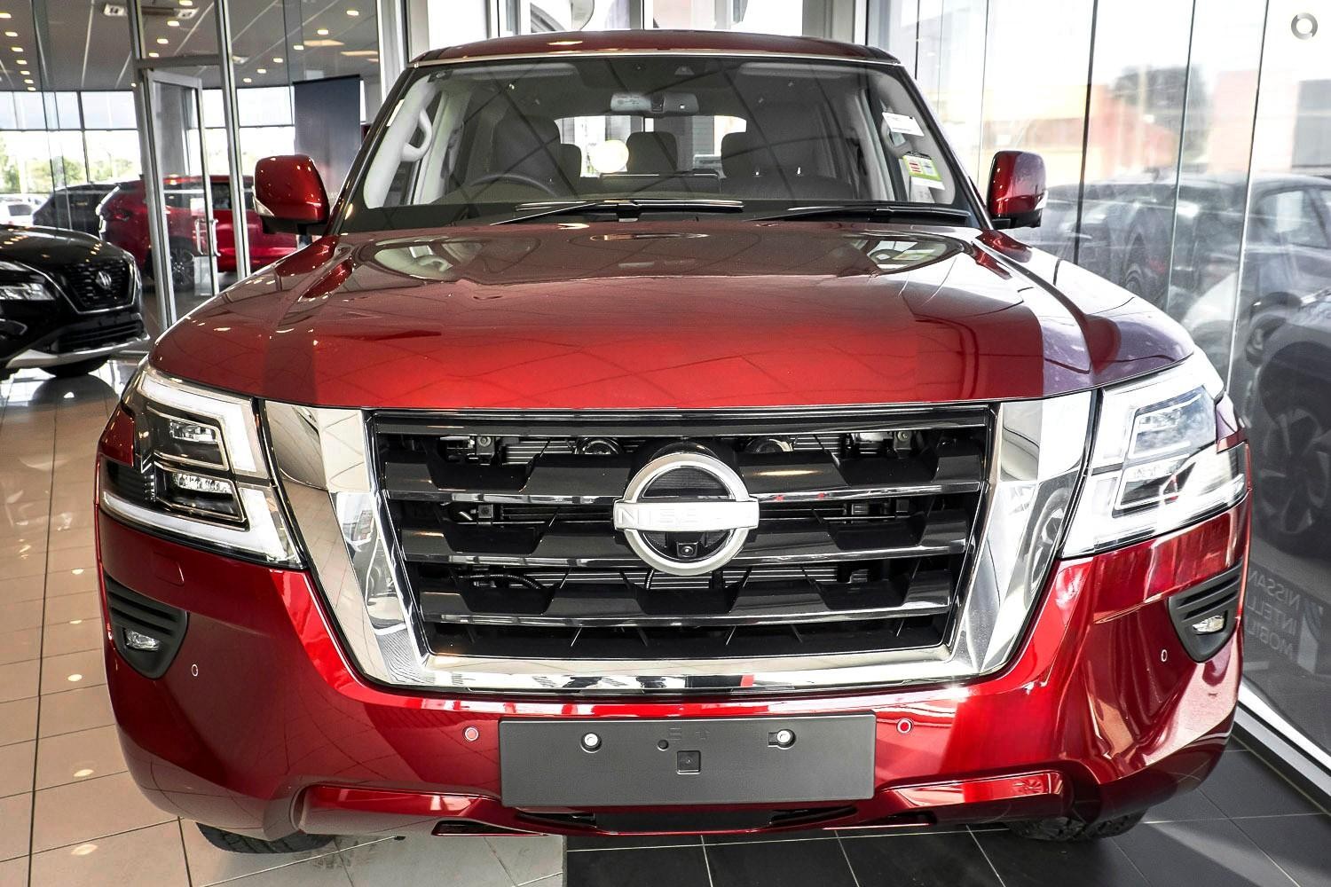 Nissan Patrol image 2