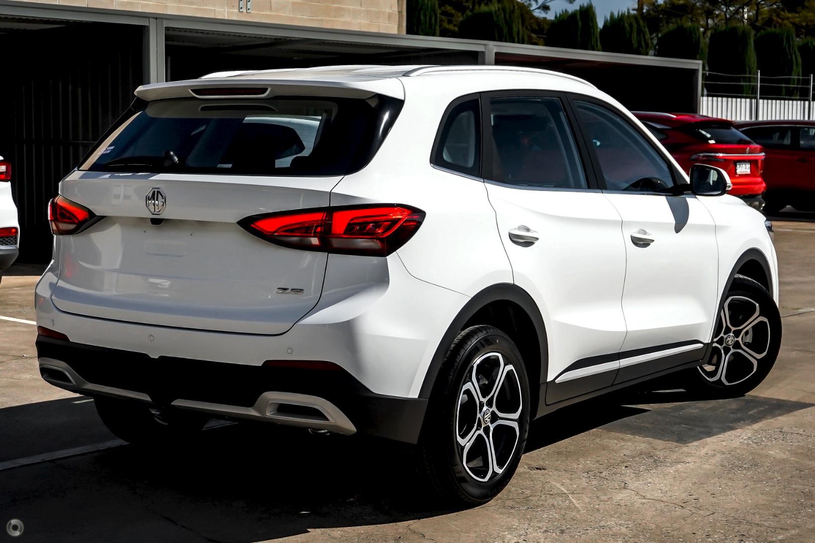 MG Zs image 4