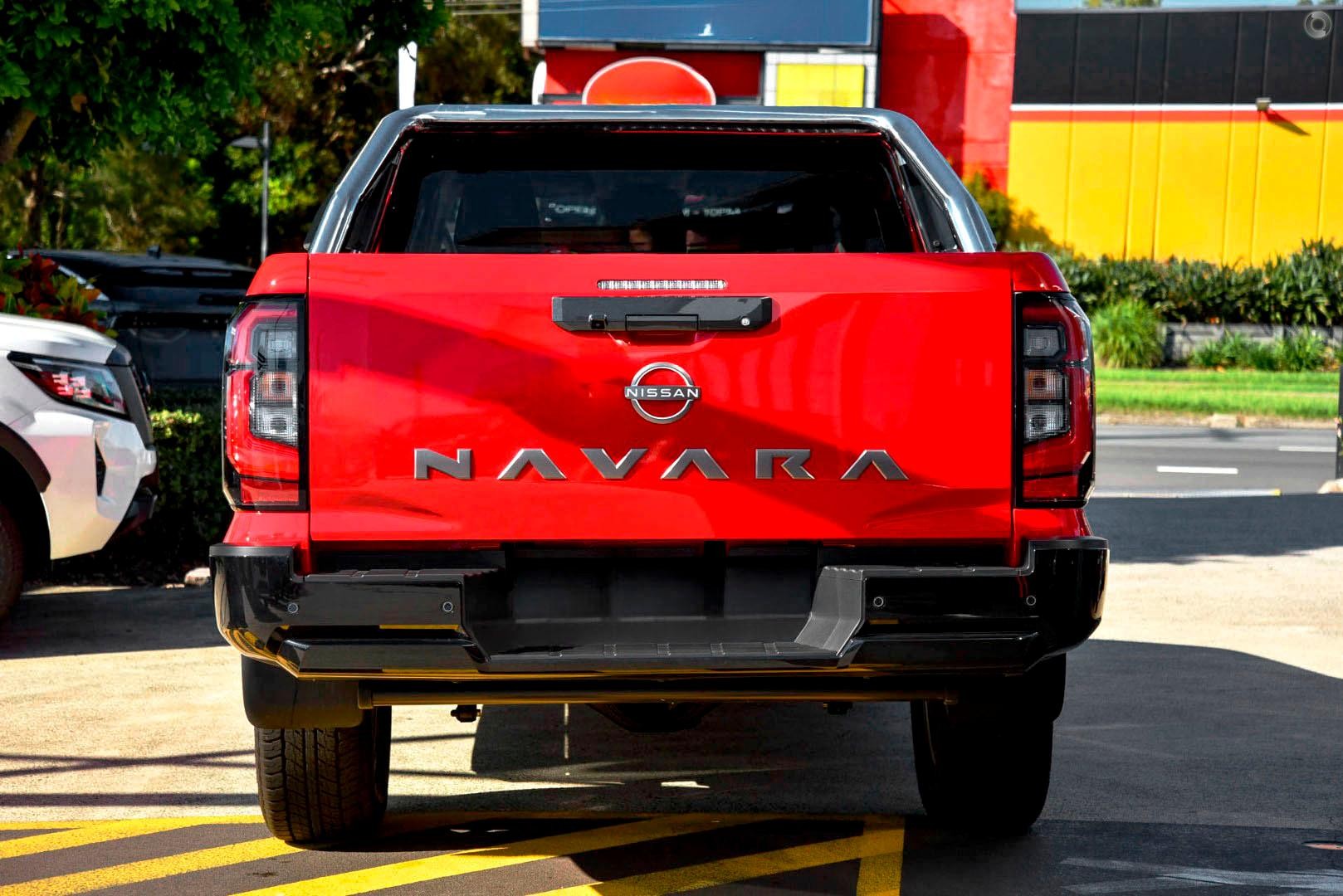Nissan Navara image 3