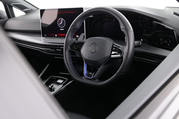https://dvg-vehicle-assets.s3.amazonaws.com/2CS3HI/f3do9uaexs983rlq75vm095v5.jpg
