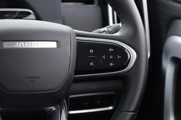 https://dvg-vehicle-assets.s3.amazonaws.com/2DM3ZI/1d1aqokx6suohuptgx6fs81jz.jpg