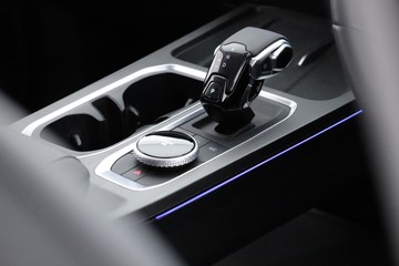 https://dvg-vehicle-assets.s3.amazonaws.com/2DM3ZI/f090eswwtwhkol7n25z9hh8x0.jpg