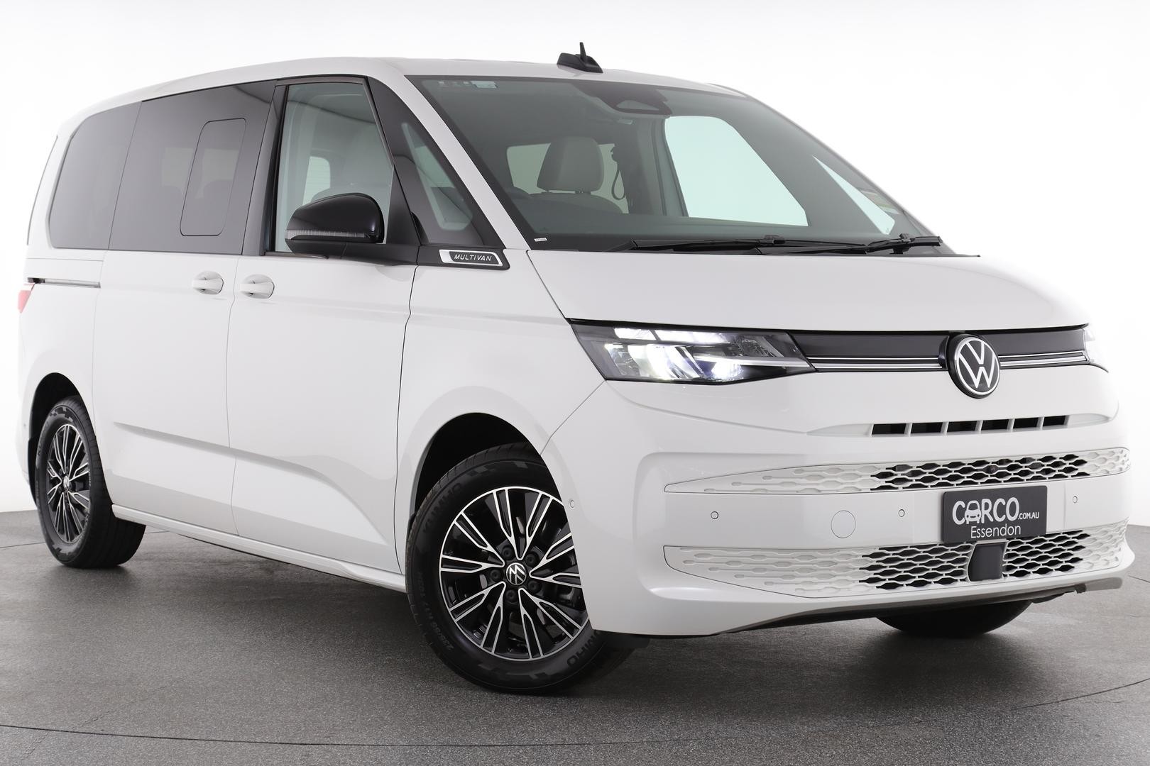 Volkswagen Multivan image 1