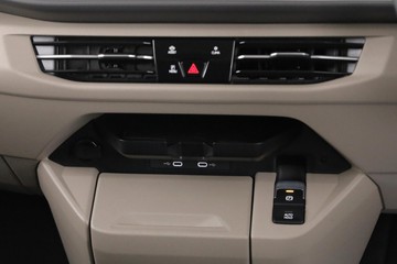 https://dvg-vehicle-assets.s3.amazonaws.com/2EH6AH/dk3dnful636rsqmo21ypoiw9d.jpg
