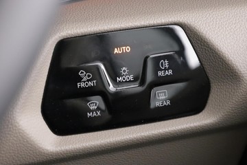 https://dvg-vehicle-assets.s3.amazonaws.com/2EH6AH/e9dek11vqmn3q8zc7onykkcw1.jpg