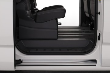 https://dvg-vehicle-assets.s3.amazonaws.com/2EH6AH/efjtitvdrz5b3lg183oy3e0nr.jpg
